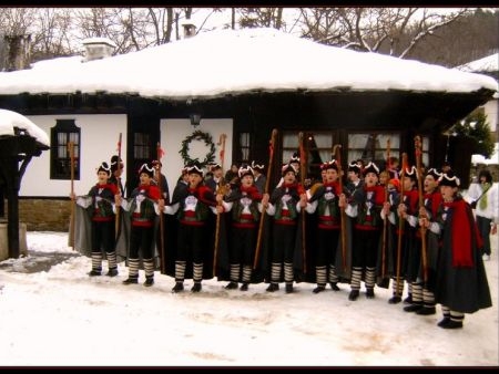 Весели празници!